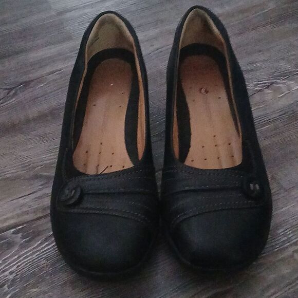 Clarks Artisan Unstructured black dress show with heel  Sz 7.5 - Picture 1 of 8